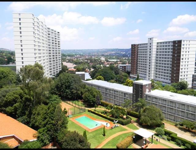 2 BEDROOM APARTMENT FOR SALE IN BEDFORD GARDENS